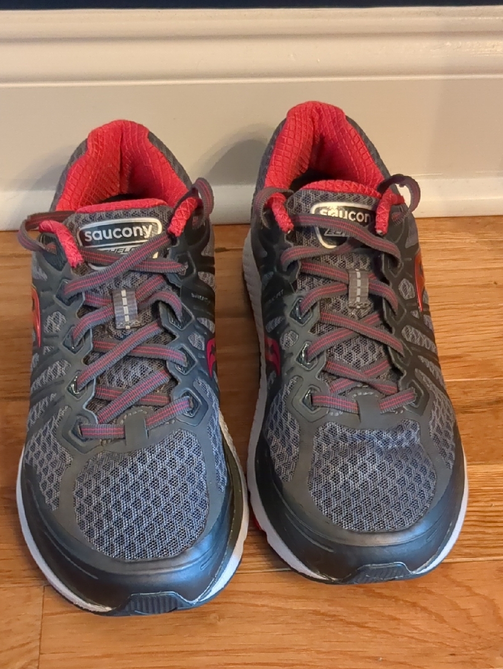 Saucony Echelon 6 women's running shoe